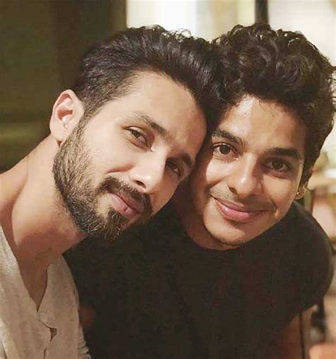 ishaan khatter relationships|Heres how Shahid Kapoor and Ishaan Khatter are。